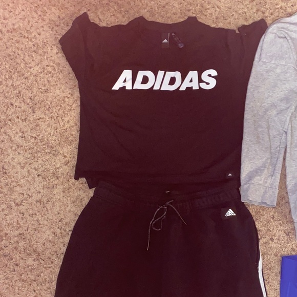 Women’s ADIDAS Bundle Set - Picture 5 of 14
